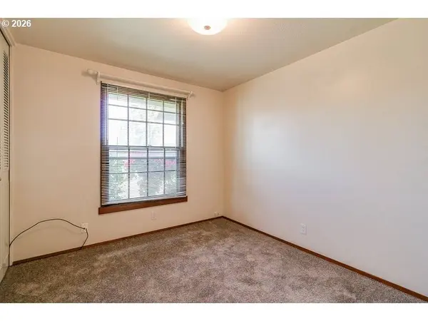 730 ARCADIA DR, Eugene, OR 97401