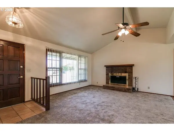 730 ARCADIA DR, Eugene, OR 97401
