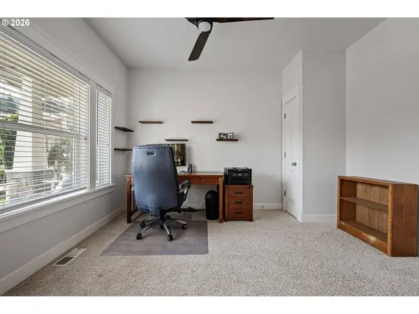 729 S 68TH PL, Springfield, OR 97478