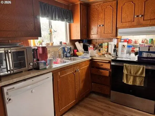 658 S 57TH ST #83, Springfield, OR 97478
