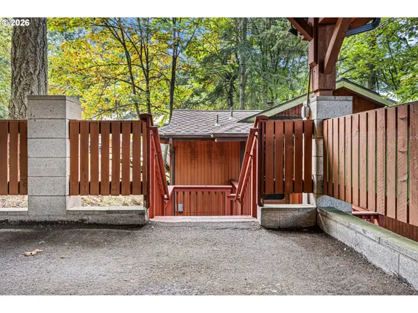 2730 KISMET WAY, Eugene, OR 97405