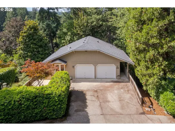 4482 PADDOCK DR, Eugene, OR 97405