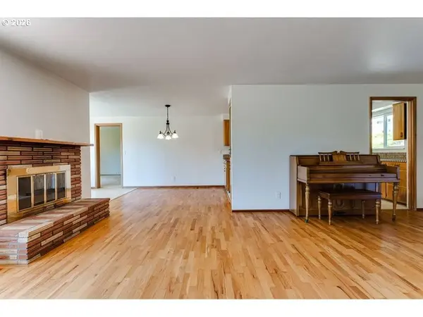 4355 PEARL ST, Eugene, OR 97405