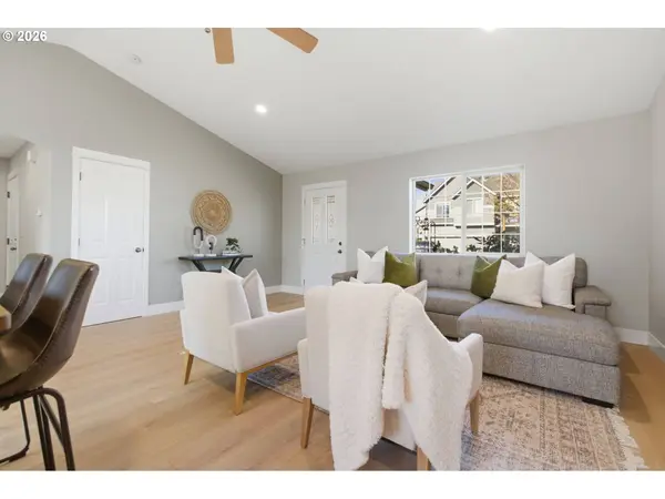 595 RABER RD, Eugene, OR 97402