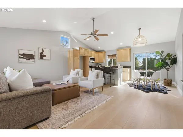 595 RABER RD, Eugene, OR 97402