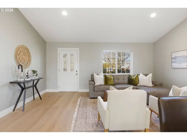 595 RABER RD, Eugene, OR 97402