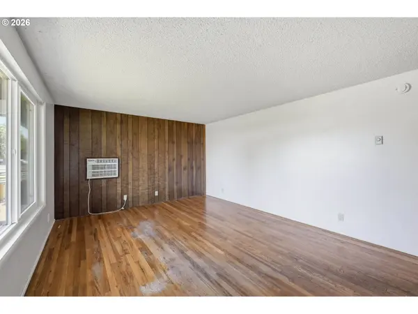 2070 DON JUAN AVE, Eugene, OR 97408