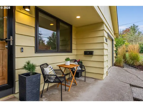 90 E 40TH AVE, Eugene, OR 97405