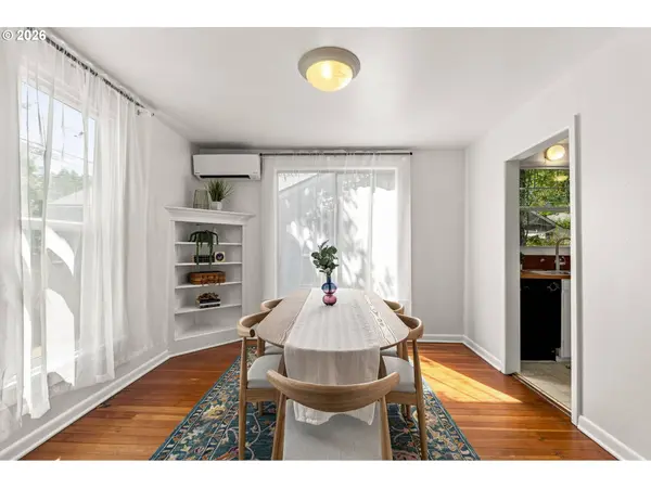 257 W 15TH AVE, Eugene, OR 97401