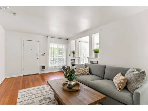 257 W 15TH AVE, Eugene, OR 97401