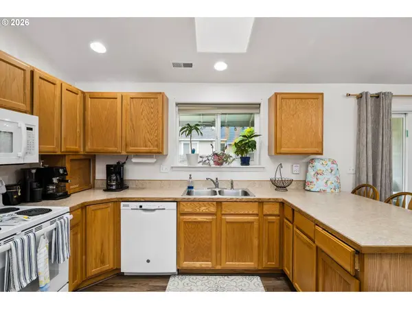 25234 TYRO AVE, Veneta, OR 97487