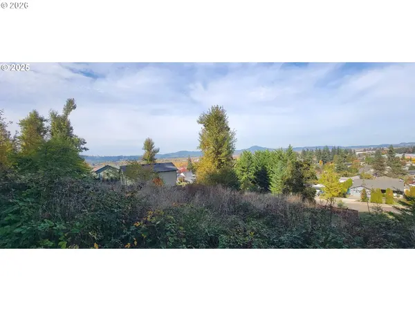 1 Queens AVE, Creswell, OR 97426