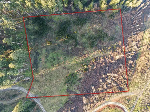 1 Halderman RD, Cottage Grove, OR 97424