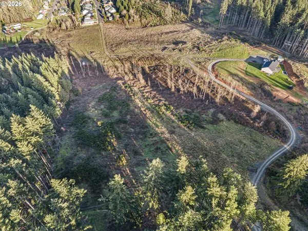 1 Halderman RD, Cottage Grove, OR 97424