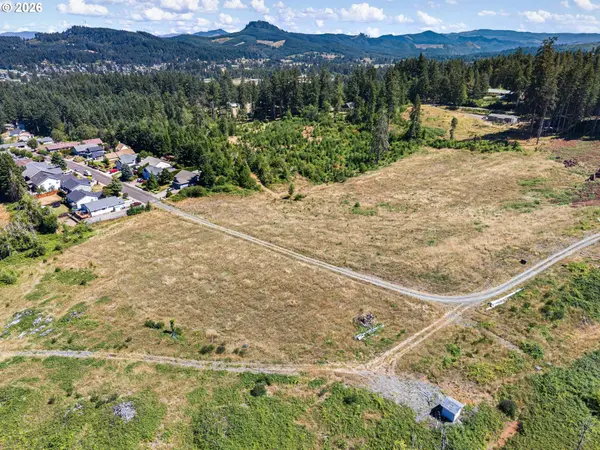 000 Ibsen AVE, Cottage Grove, OR 97424
