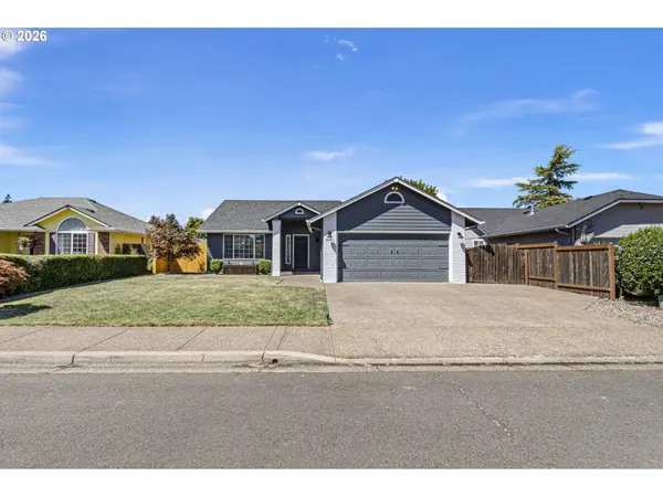 2070 Clark AVE, Cottage Grove, OR 97424