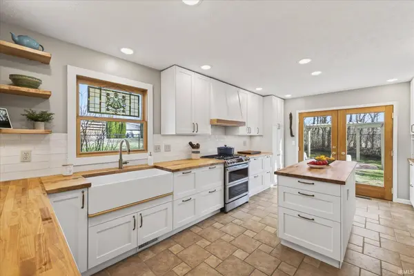 2880 N Andy Way, Bloomington, IN 47404-1311