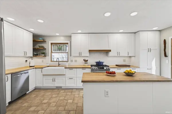 2880 N Andy Way, Bloomington, IN 47404-1311