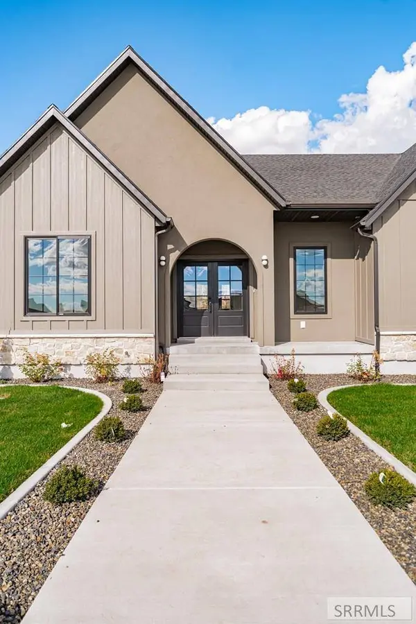 1667 Palm Springs Drive, Idaho Falls, ID 83404