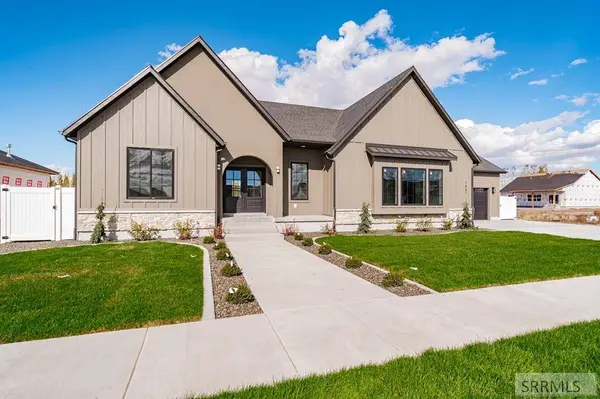 1667 Palm Springs Drive, Idaho Falls, ID 83404
