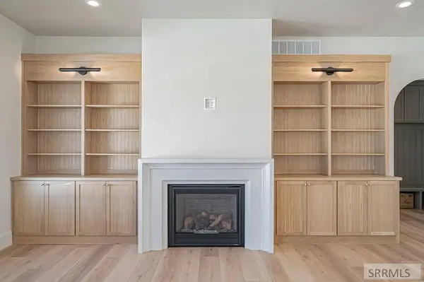 1667 Palm Springs Drive, Idaho Falls, ID 83404