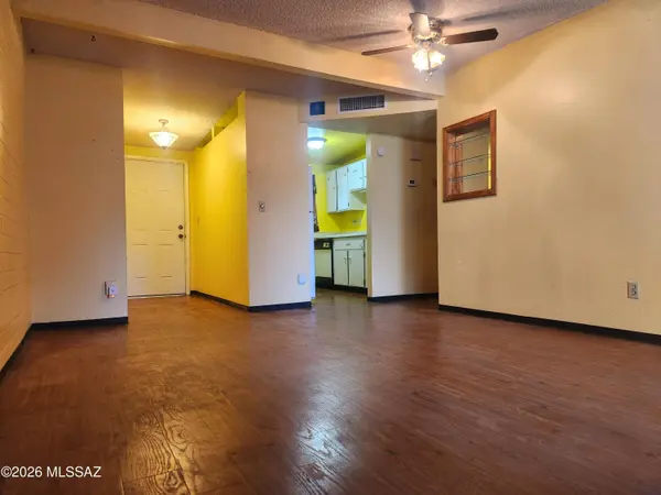 4093 S Queen Palm DR, Tucson, AZ 85730