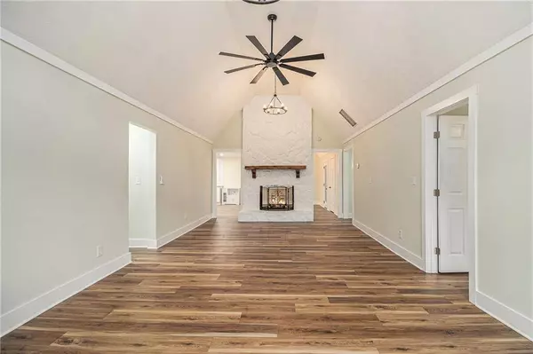 75 Otelia LN, Covington, GA 30014