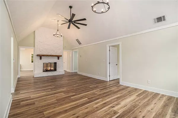 75 Otelia LN, Covington, GA 30014