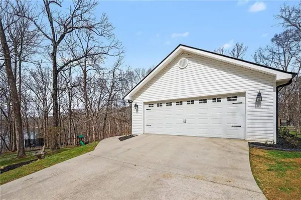 4536 Sequoia DR, Oakwood, GA 30566