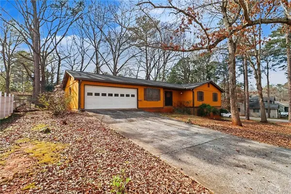 50 Ivy DR, Covington, GA 30016