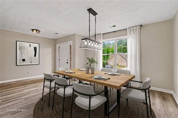 5316 Valley Forest WAY, Flowery Branch, GA 30542