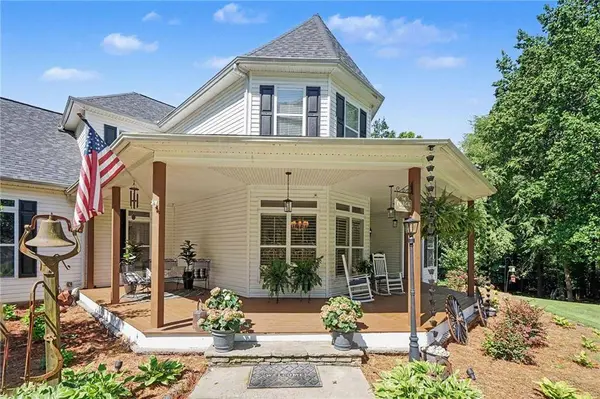 385 Primrose LN, Pendergrass, GA 30567
