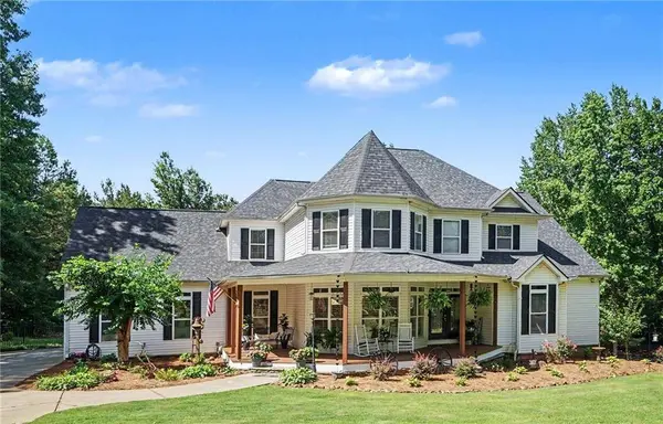385 Primrose LN, Pendergrass, GA 30567