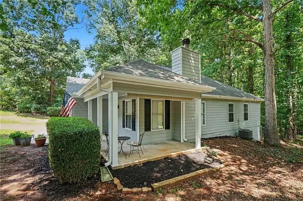 50 Mountainside LN, Covington, GA 30016