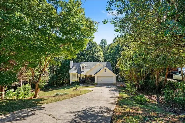 6338 Clearbrook DR, Flowery Branch, GA 30542