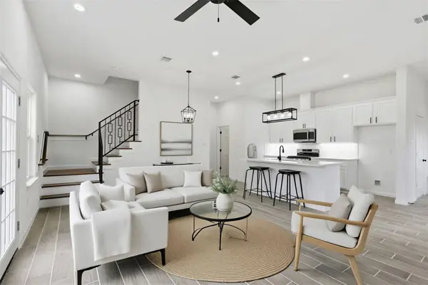 9212 Arvin ST, Houston, TX 77028