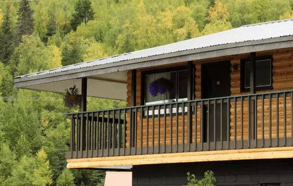 Simple Coming Soon Instagram Post (2)