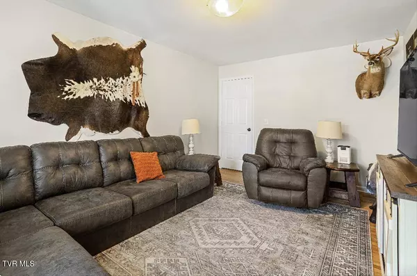 226 Hallock DR, Abingdon, VA 24210