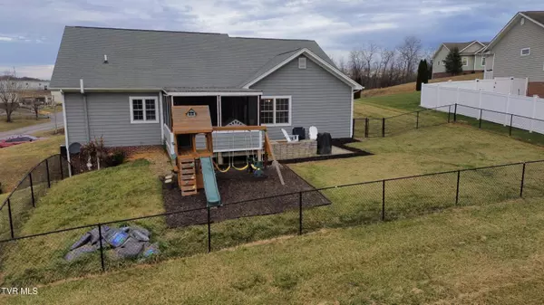 14707 Village LOOP, Abingdon, VA 24210