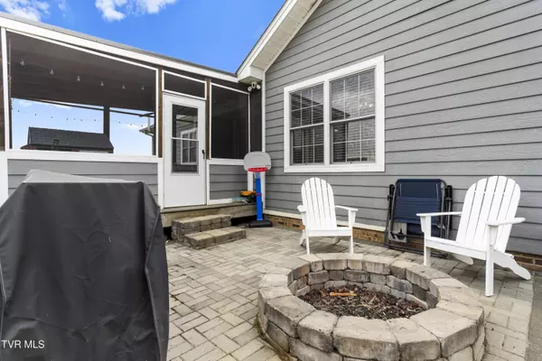 14707 Village LOOP, Abingdon, VA 24210