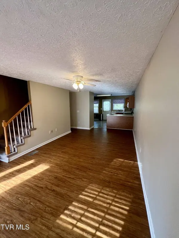 660 Beaverview DR #660, Bristol, VA 24201