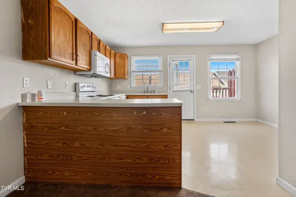 671 Beaverview DR #671, Bristol, VA 24201