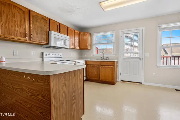 671 Beaverview DR #671, Bristol, VA 24201