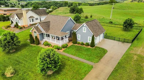 205 Riley St, Lebanon, VA 24266