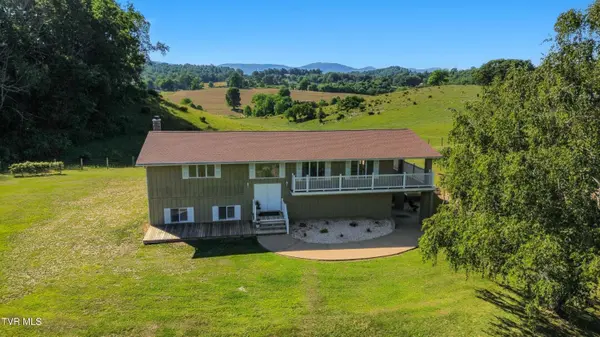 27363 Fudge RD, Meadowview, VA 24361