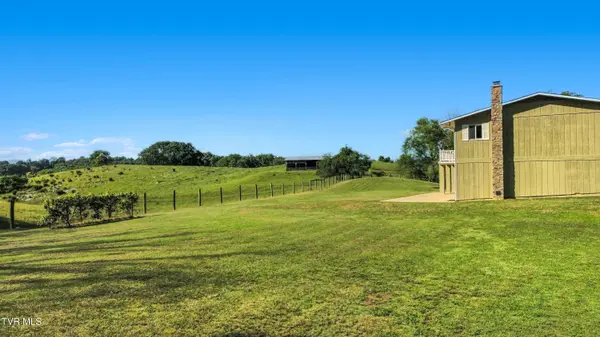 27363 Fudge RD, Meadowview, VA 24361