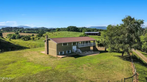 27363 Fudge RD, Meadowview, VA 24361