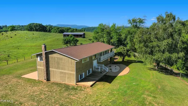 27363 Fudge RD, Meadowview, VA 24361