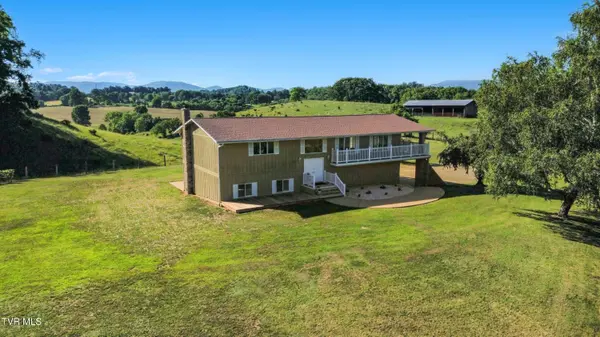 27363 Fudge RD, Meadowview, VA 24361