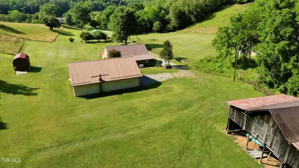 2575 Mendota RD, Mendota, VA 24270